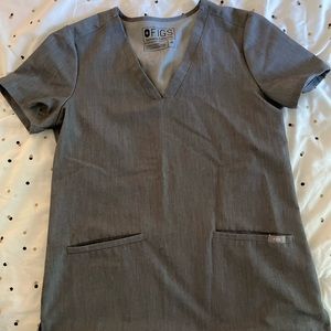 FIGS graphite casma top XS